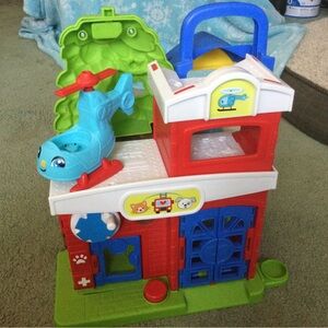 Fisher Price Animal Rescue Playset